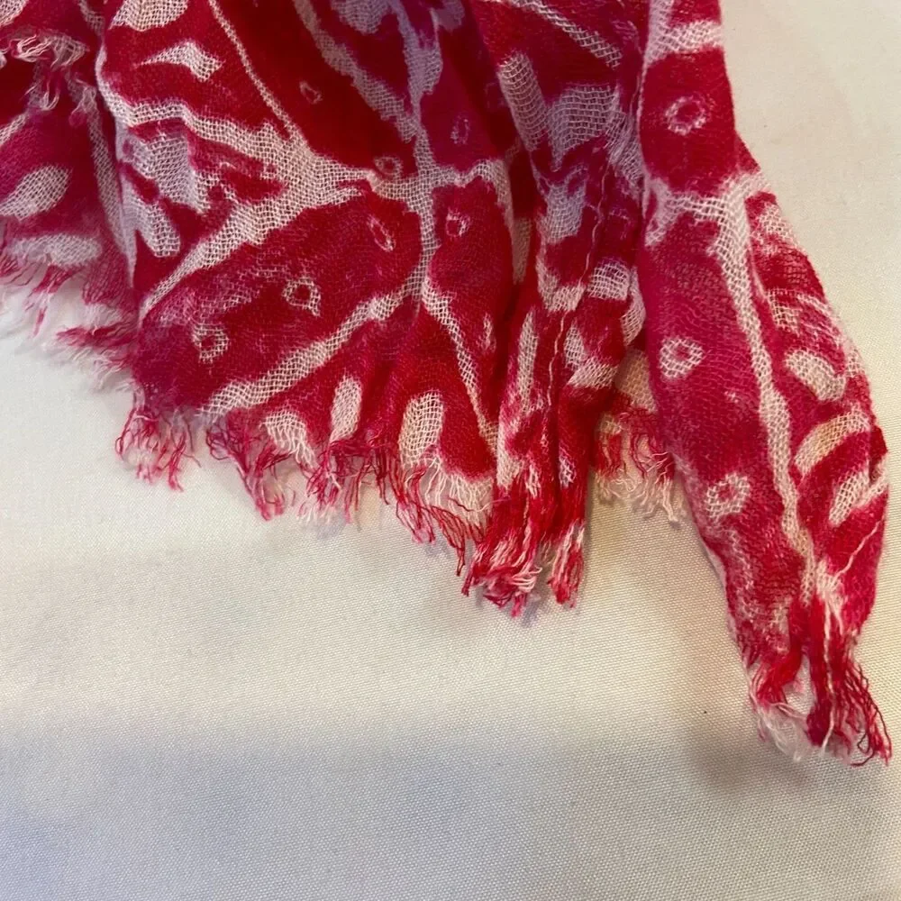 The Unbranded Brand #6239 red
